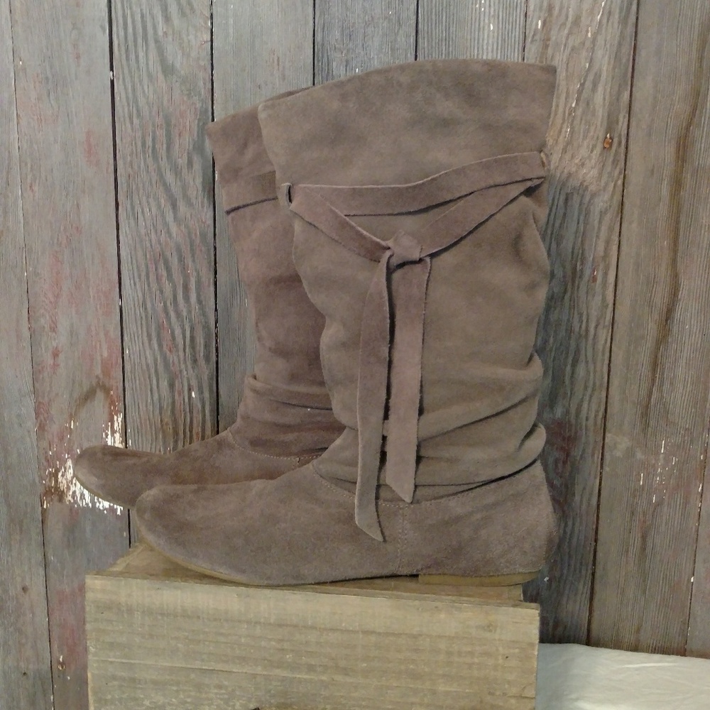 MIA slouchy boots